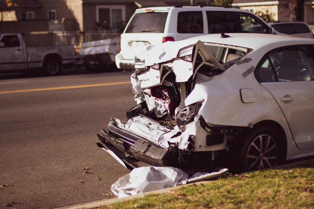 Orlando, FL – Two Injured in Car Crash at E Colonial Dr and Chuluota Rd